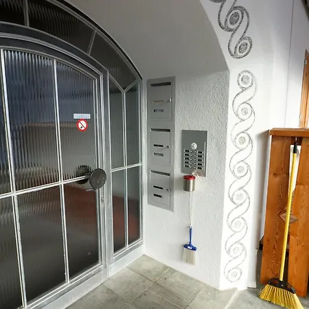 Etania Apartmán *