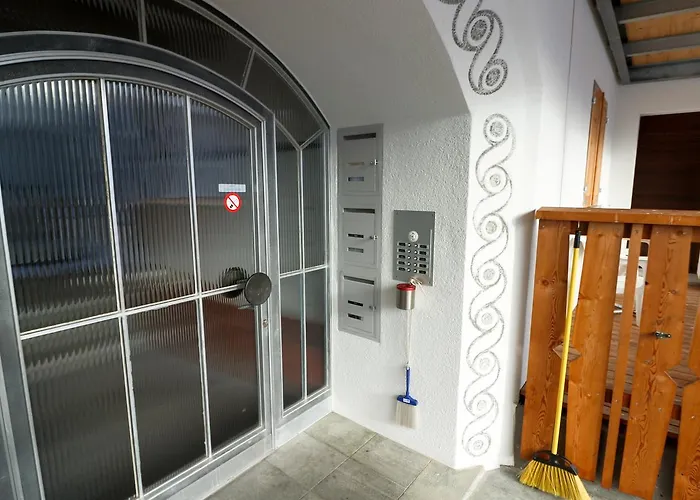 Etania Апартаменти *